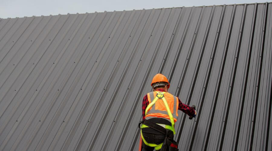 Professional residential roofers in Bagdad, FL